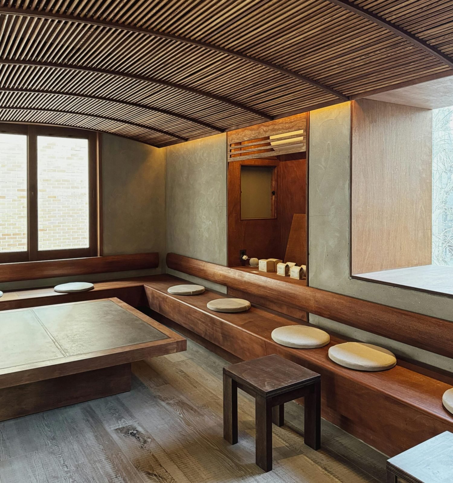 pexels-8pixelz-_-2017041-30484433